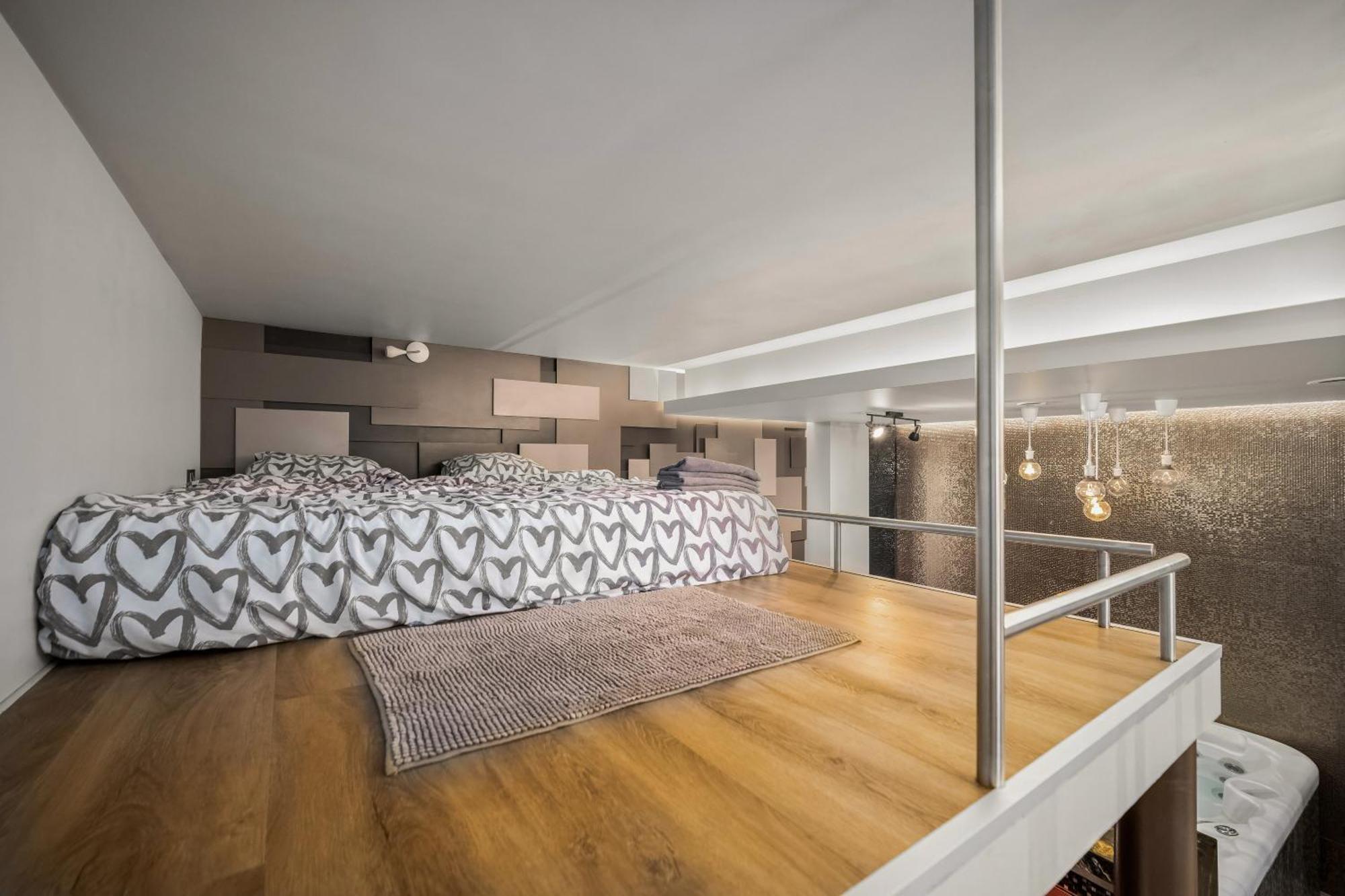 Secret Lounge - Cozy Studio with Sauna and Jacuzzi Wilna Exterior foto