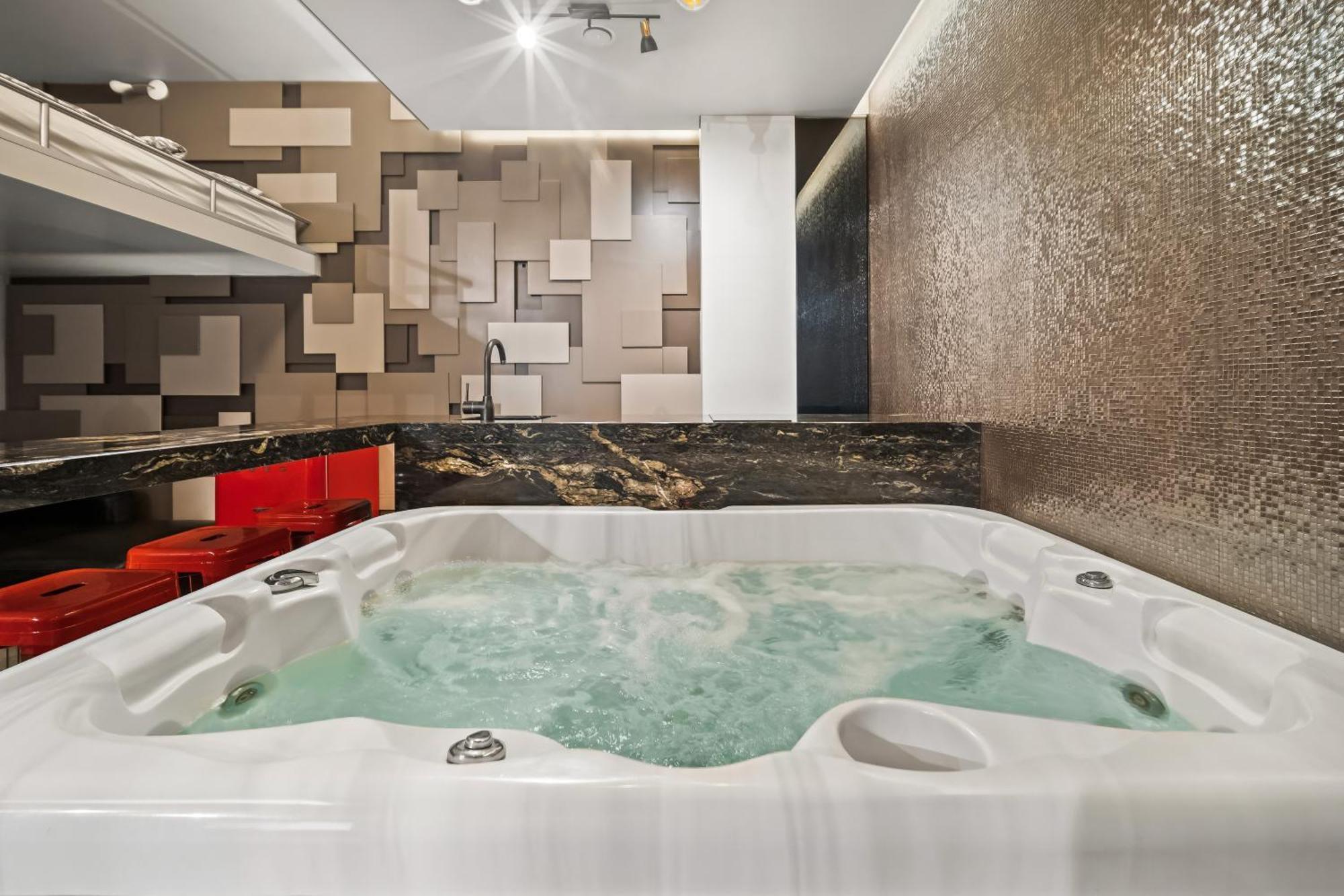 Secret Lounge - Cozy Studio with Sauna and Jacuzzi Wilna Exterior foto